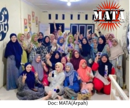 Puluhan koordinator Relawan Srikandi Di Dua Kelurahan  Nipah Panjang Siap Hantarkan Dilla – Muslimin Jadi Bupati Tanjab Timur